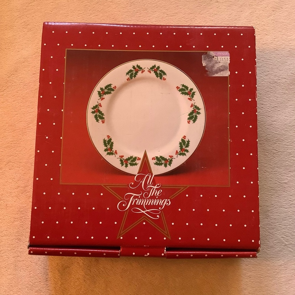 Vintage Macy’s “All The Trimmings” Set of 4 Salad Plates
